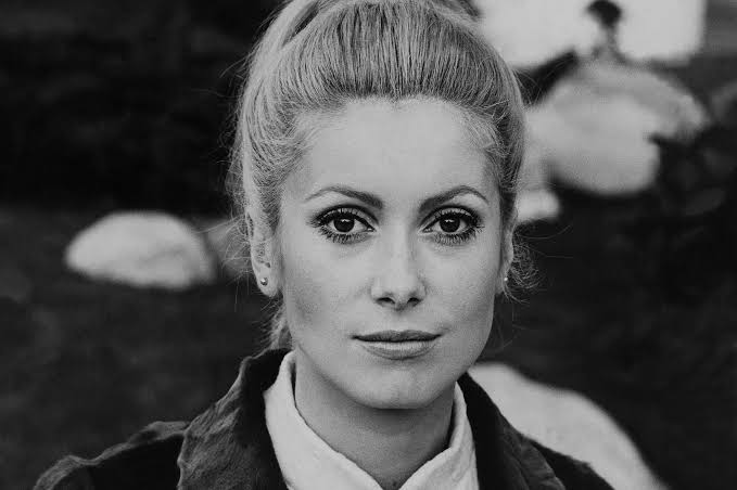 catherine deneuve jeune